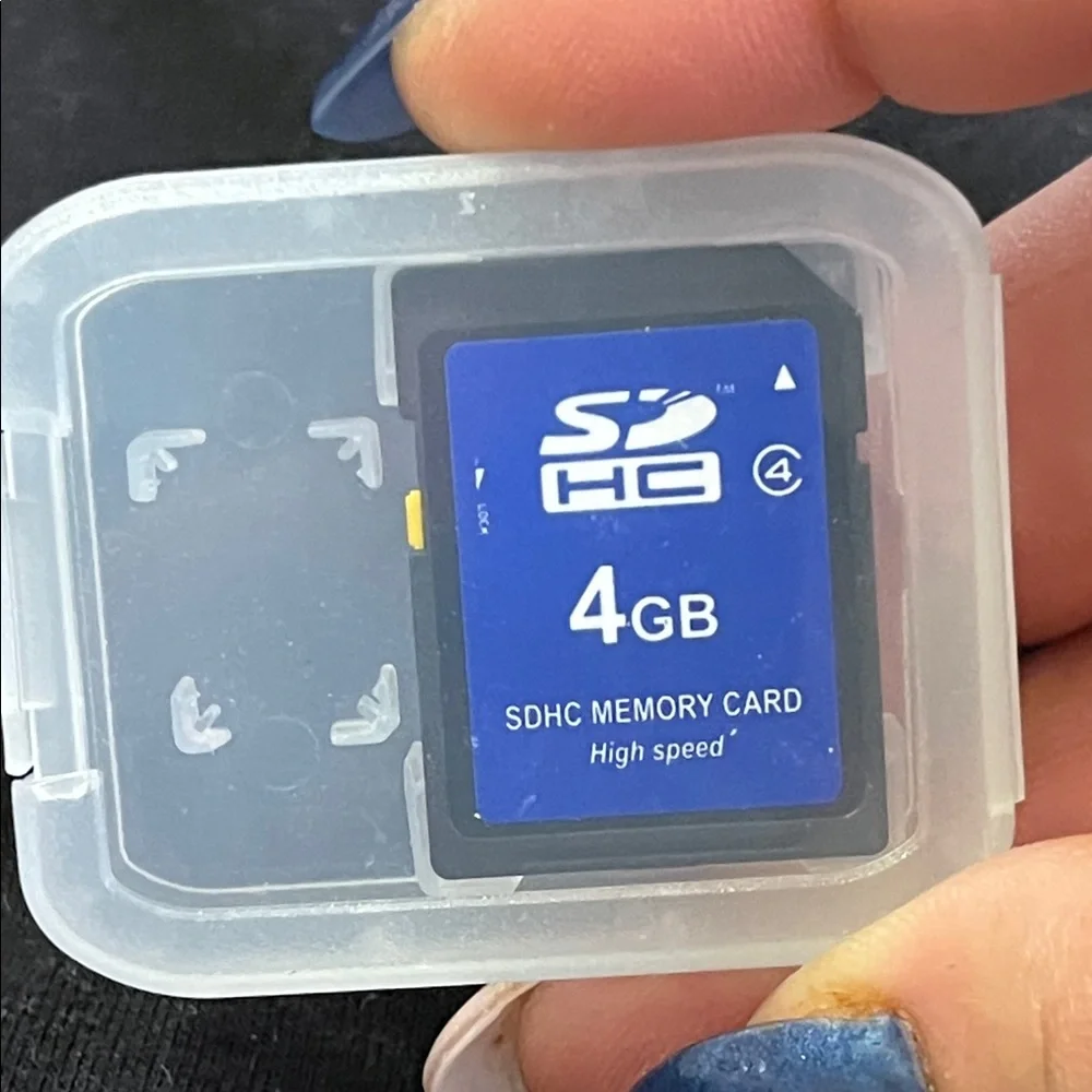 4GB SDHC Memory Card - Blue